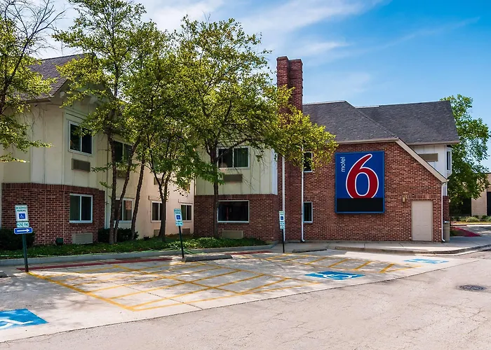 Hotel 6-arlington Heights, Il - Chicago North Arlington Heights