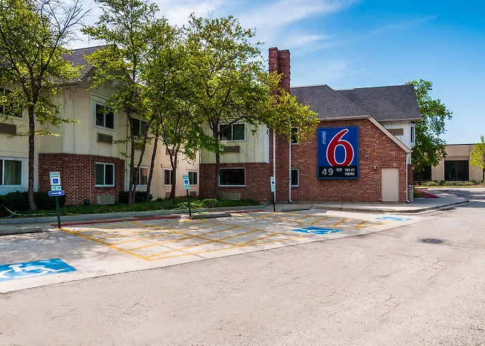Hotel 6-arlington Heights, Il - Chicago North 3*
